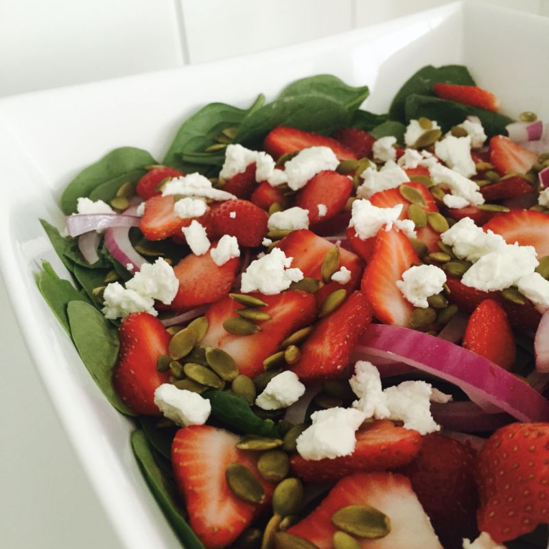 Strawberry Spinach Salad With Strawberry Poppyseed Dressing 2